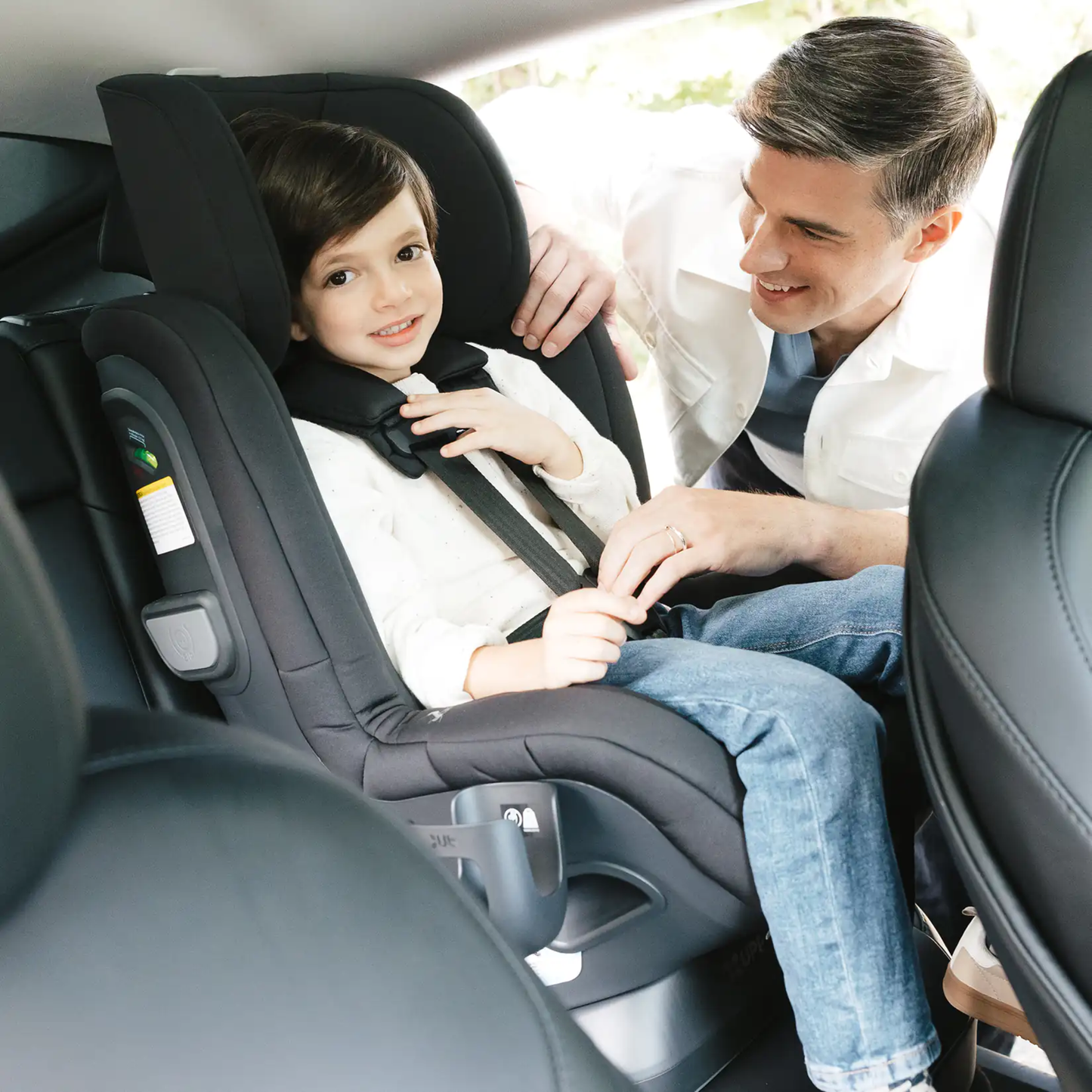 Silla de Auto Convertible Rove, QuickGuard 3 Pasos, SmartSecure, Arnés Sin Reenhebrado, FAA, Contramarcha 22,7 kg, A Favor 29,5 kg