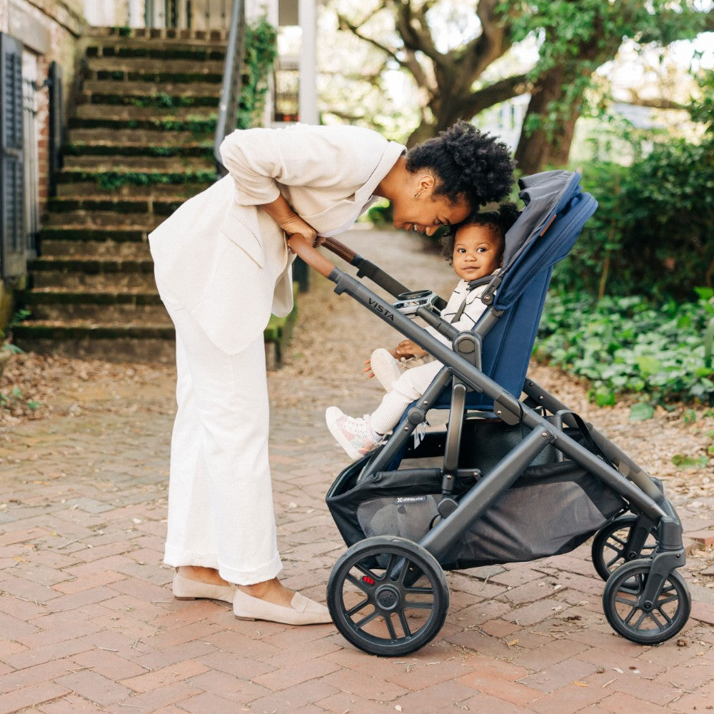 Carriola UPPAbaby Vista V2 Noa: Mango Telescópico, Asiento Reversible y Toldo Expandible con Protección UPF 50+